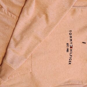 Tommy Hilfiger Men's Peach Crewneck Sweatshirt with Logo
